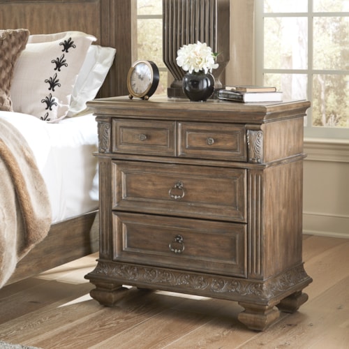 Traditional 3-Drawer Bedside Chest with Charging Station