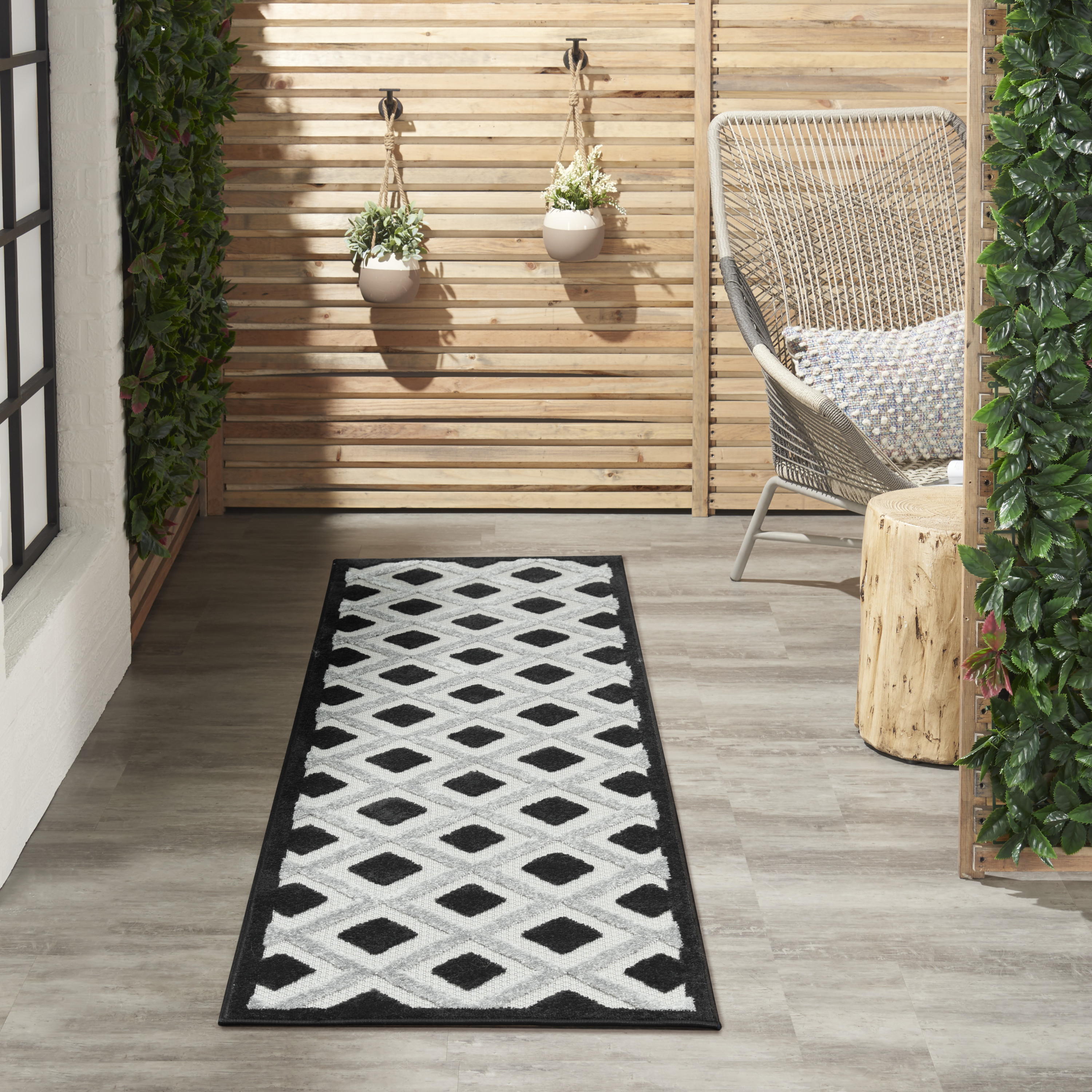 2'3" x 8'  Rug