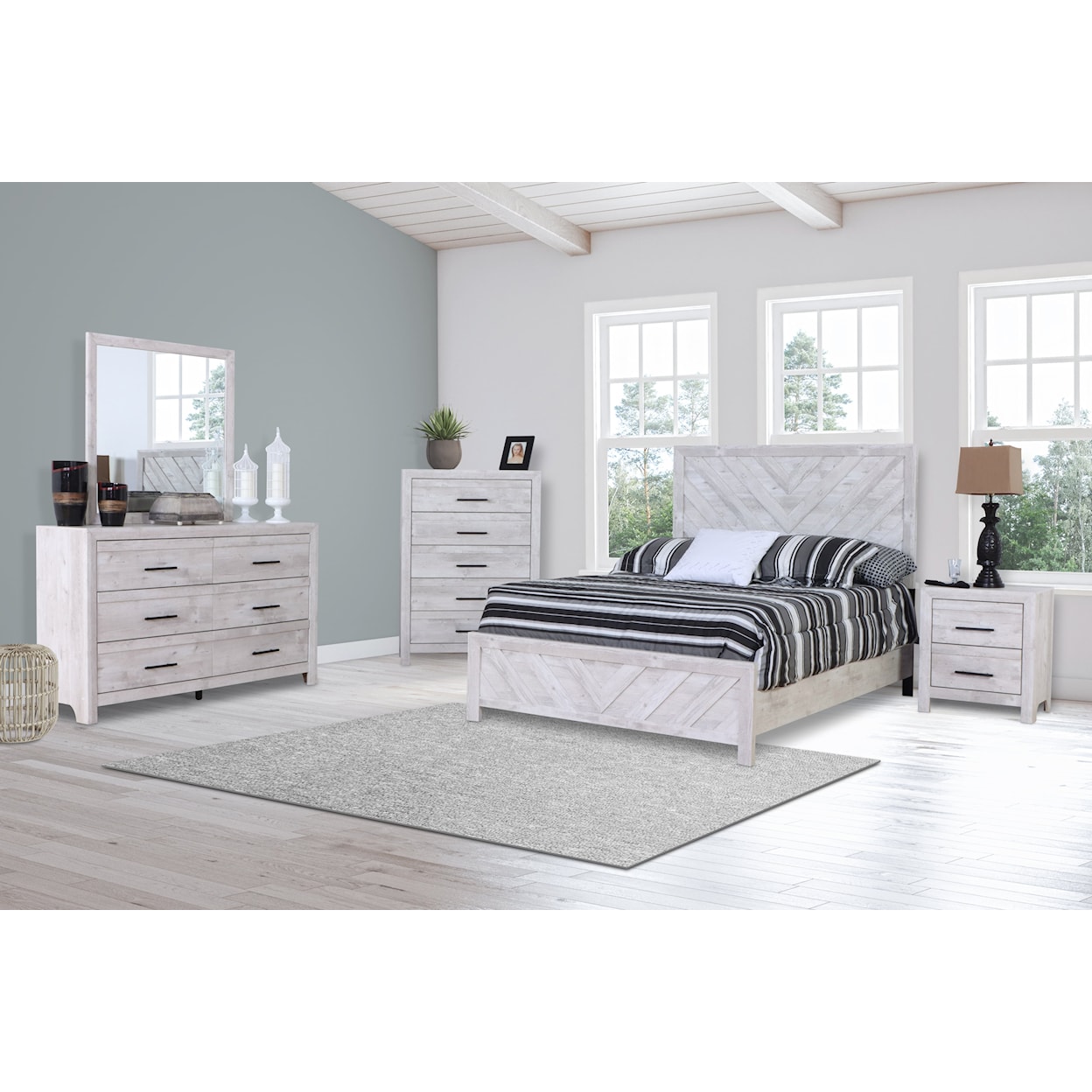 New Classic Biscayne Queen Bed Frame