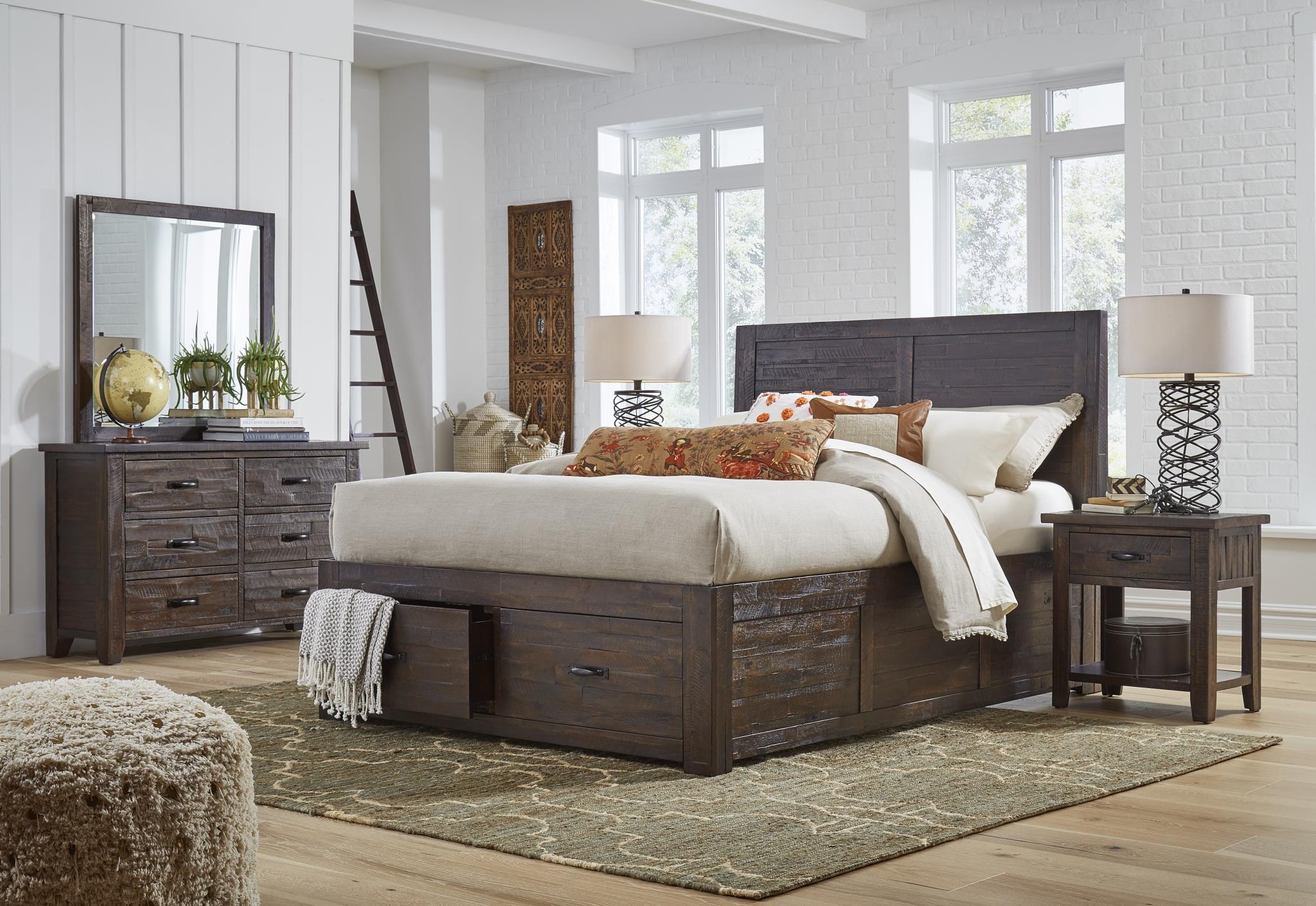 Jofran Jackson Lodge Queen Storage Bed