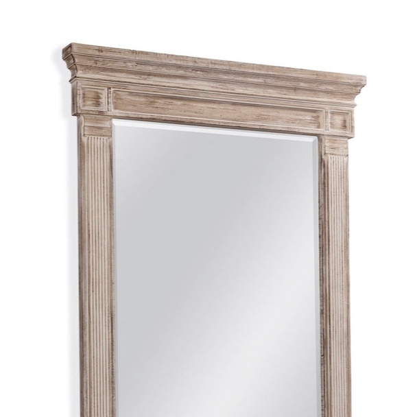 Ione Leaner Mirror