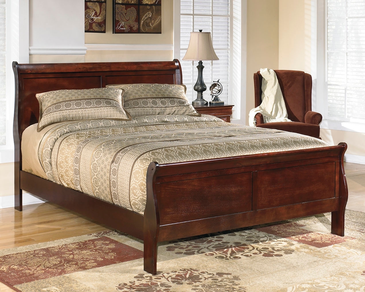 Queen Sleigh Bed