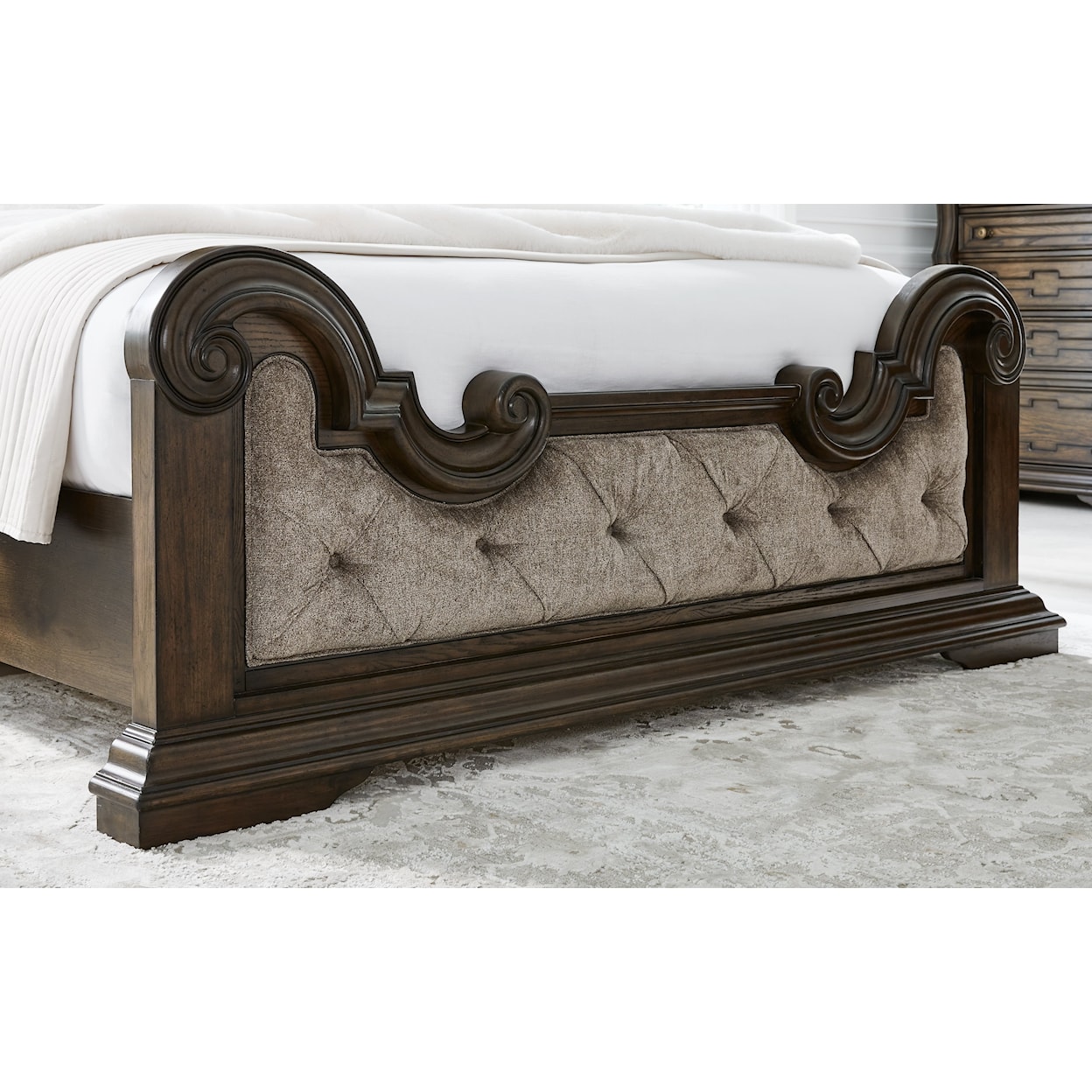 Signature Design by Ashley Furniture Maylee King Upholstered Bed