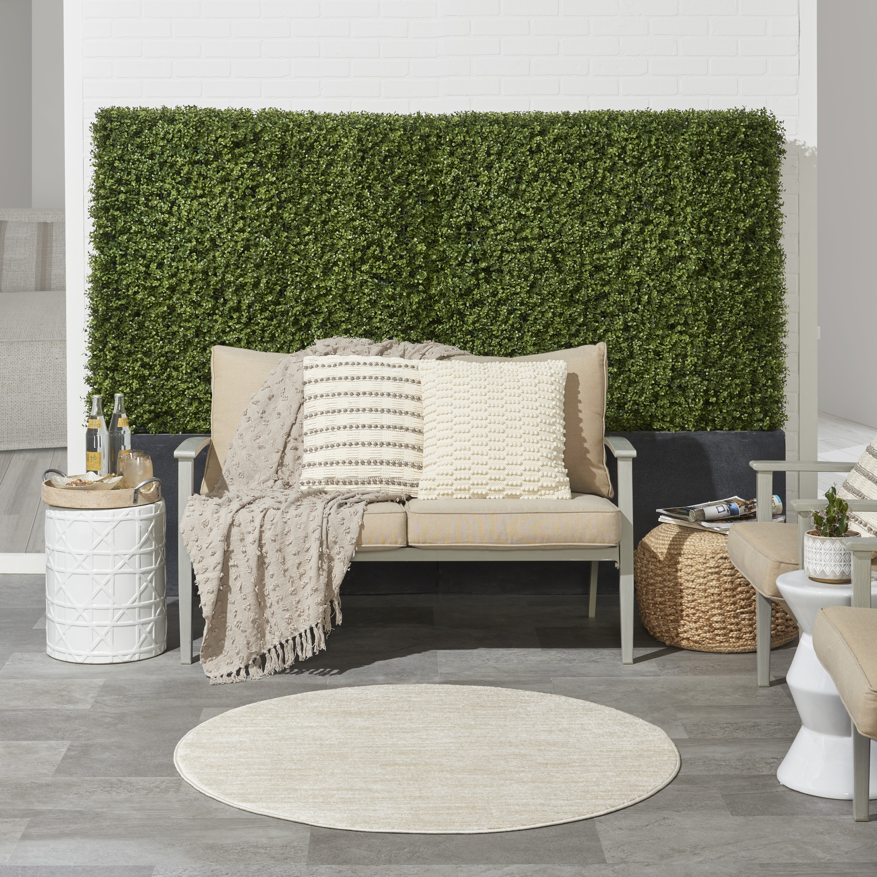 Nourison Nourison Essentials 4' Round  Rug