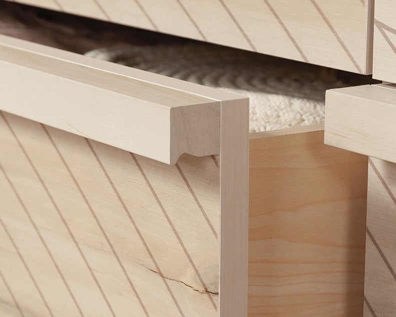 Sauder HARVEY PARK Harvey Park Dresser