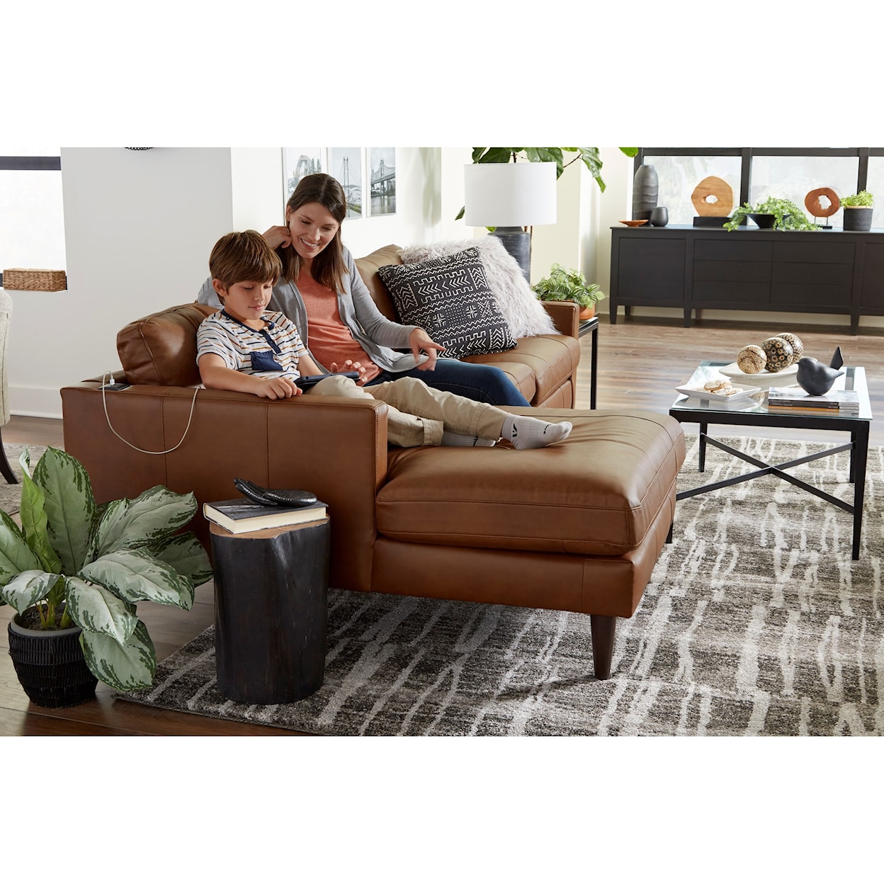 Best Home Furnishings Trafton Chaise Sofa with LAF Chaise