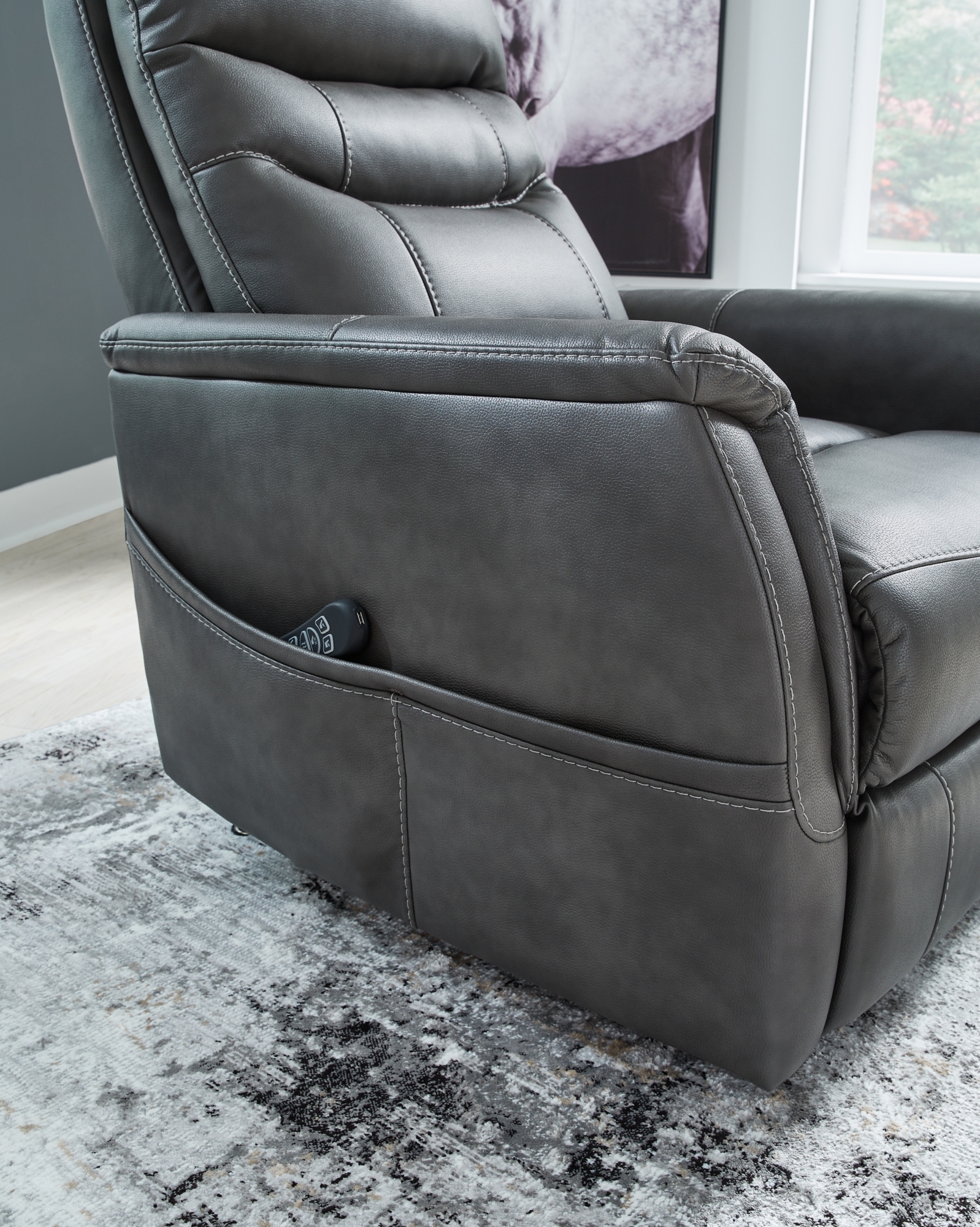 Signature Design by Ashley Strawbill Power Lift Recliner