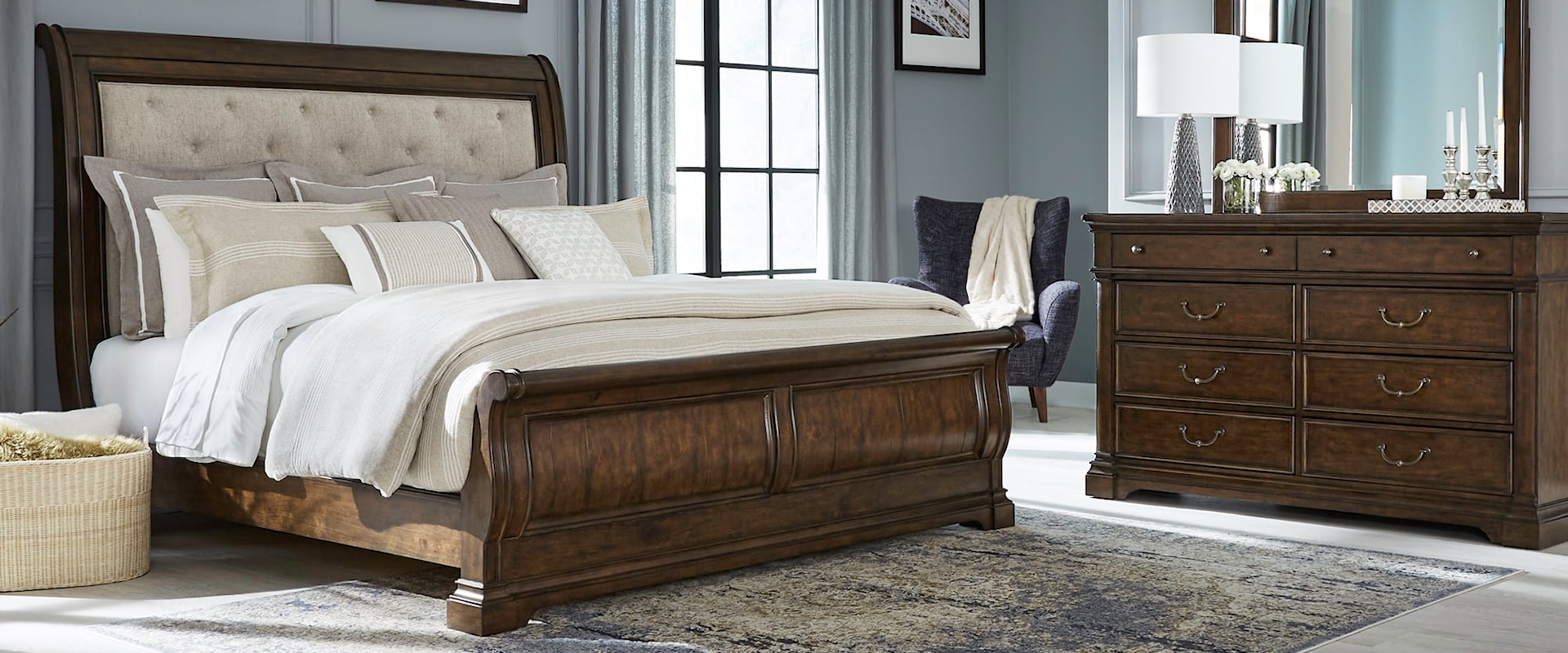 Transitional 3-Piece King Sleigh Bedroom Set