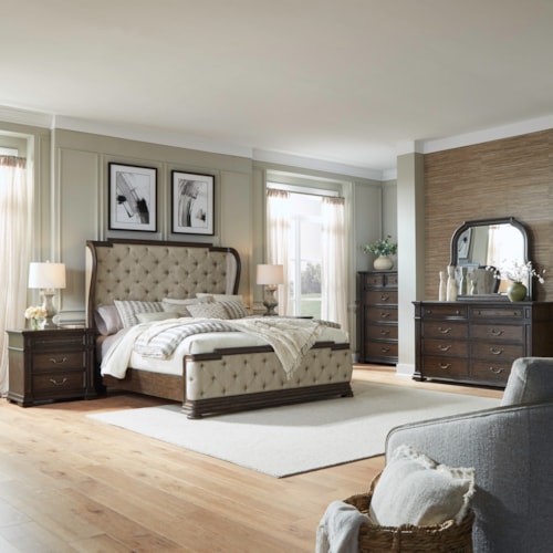 Traditional 5-Piece Queen Shelter Bedroom Set
