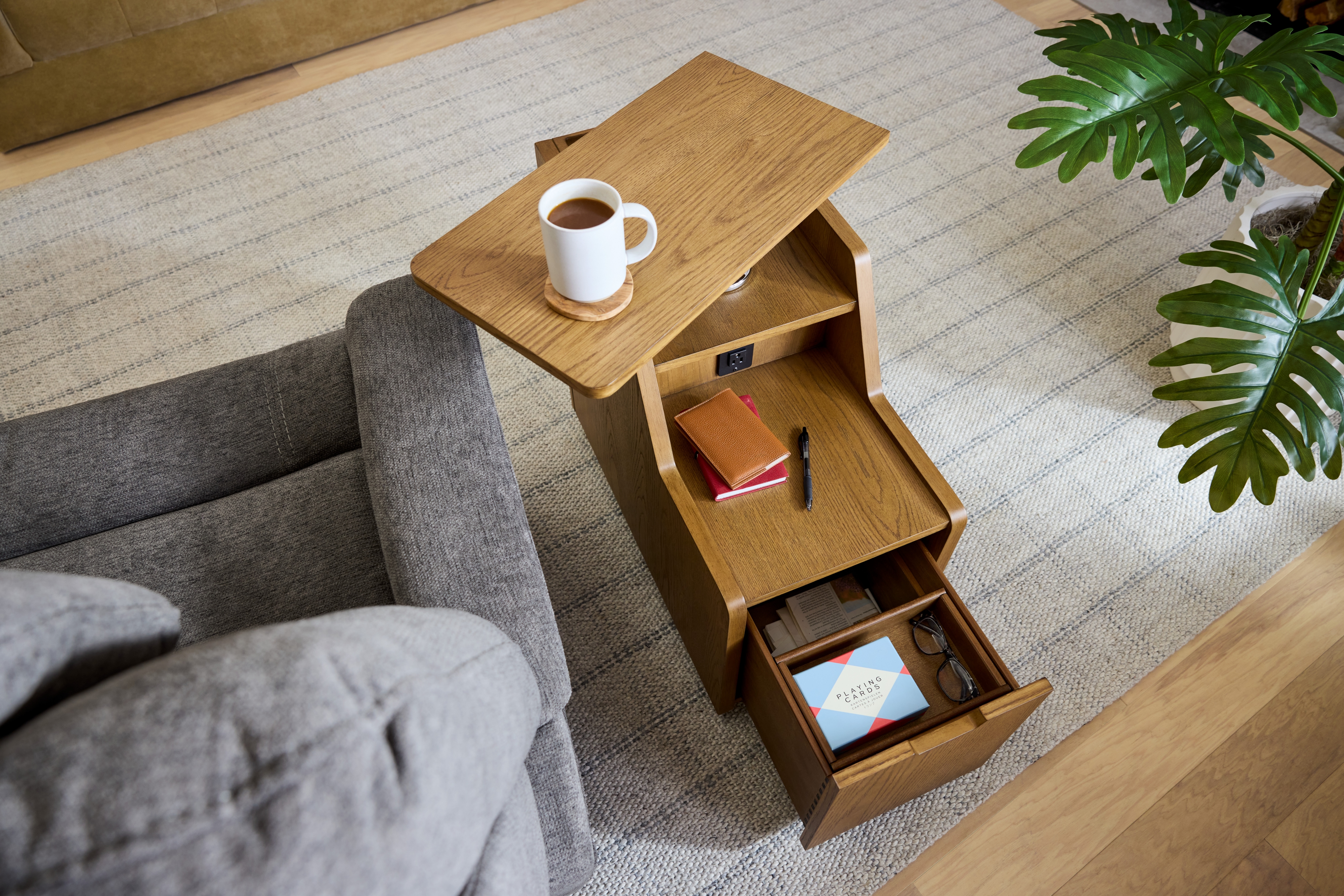 Flexsteel Statements Sidekick Smart Side Table