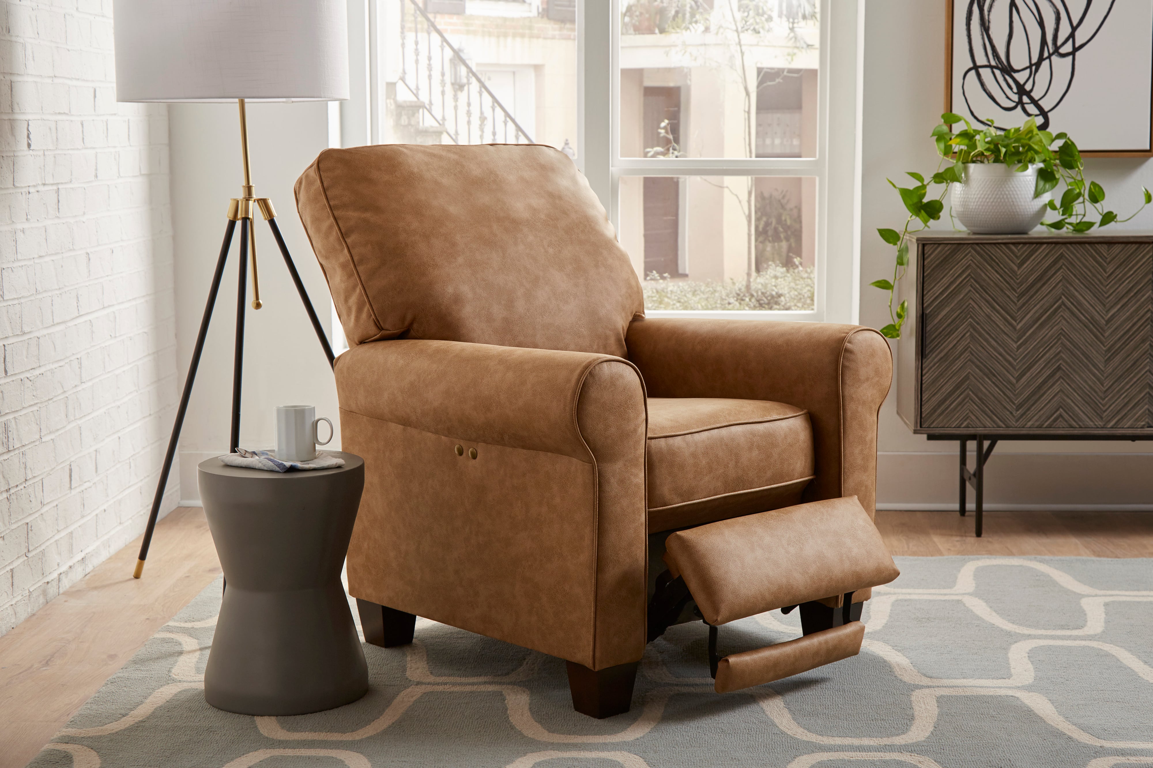 Best Home Furnishings Kayne High Leg Recliner