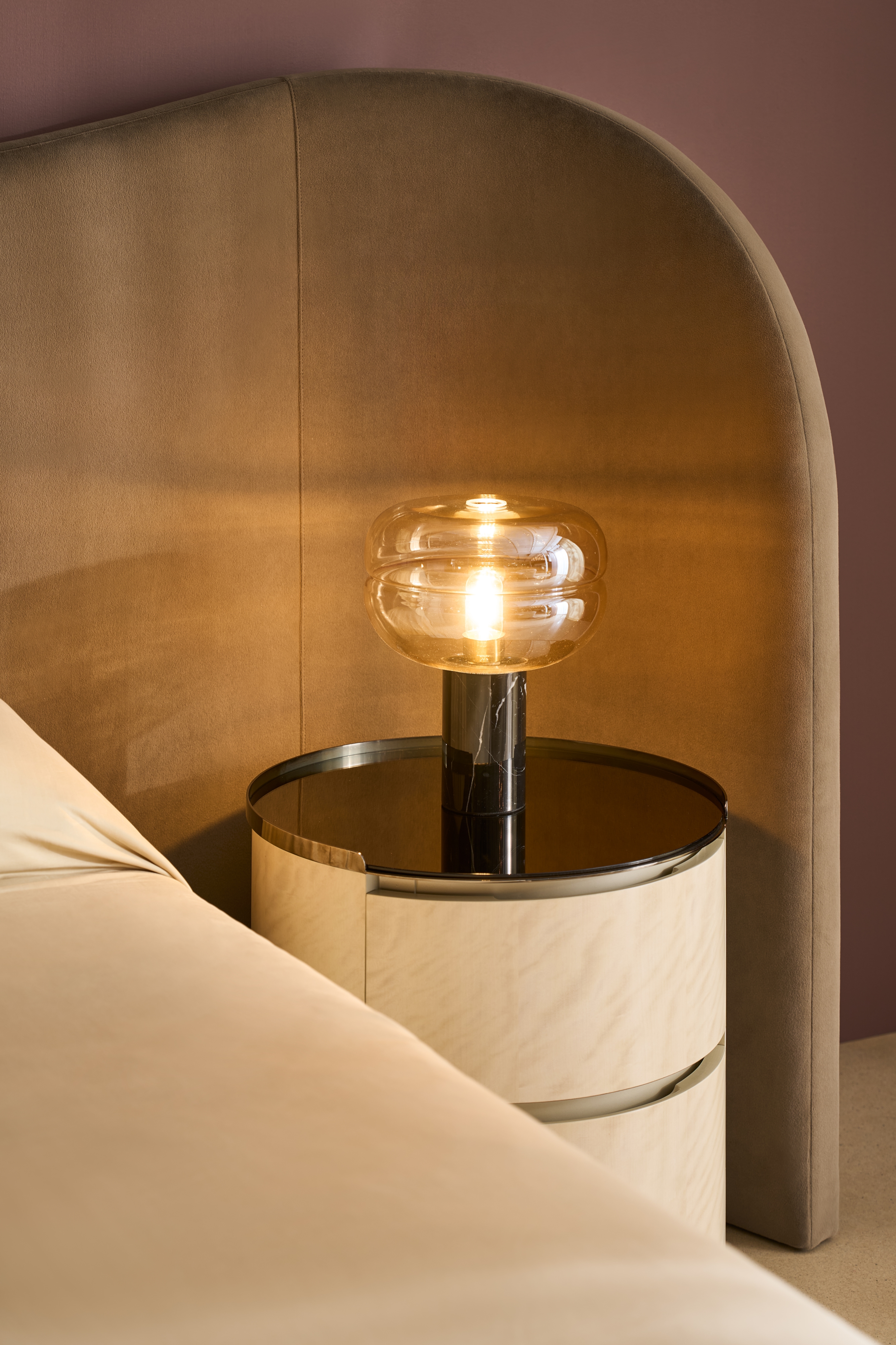 Caracole Caracole Classic Clio Queen Bed