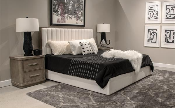 Upholstered Queen Bed