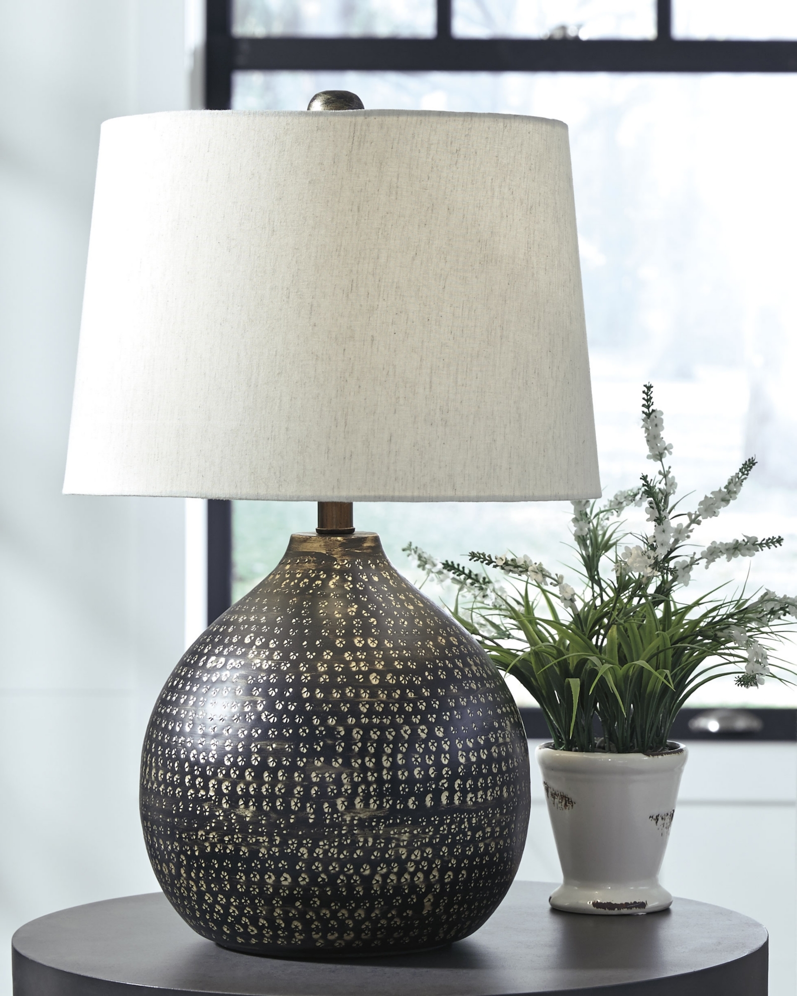 Metal Table Lamp