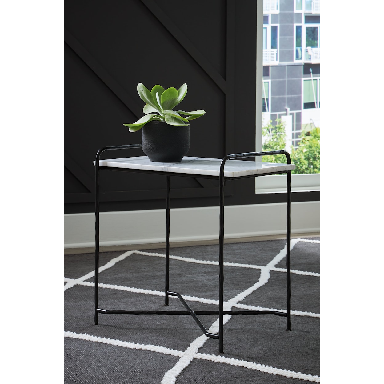 Signature Ashber Accent Table