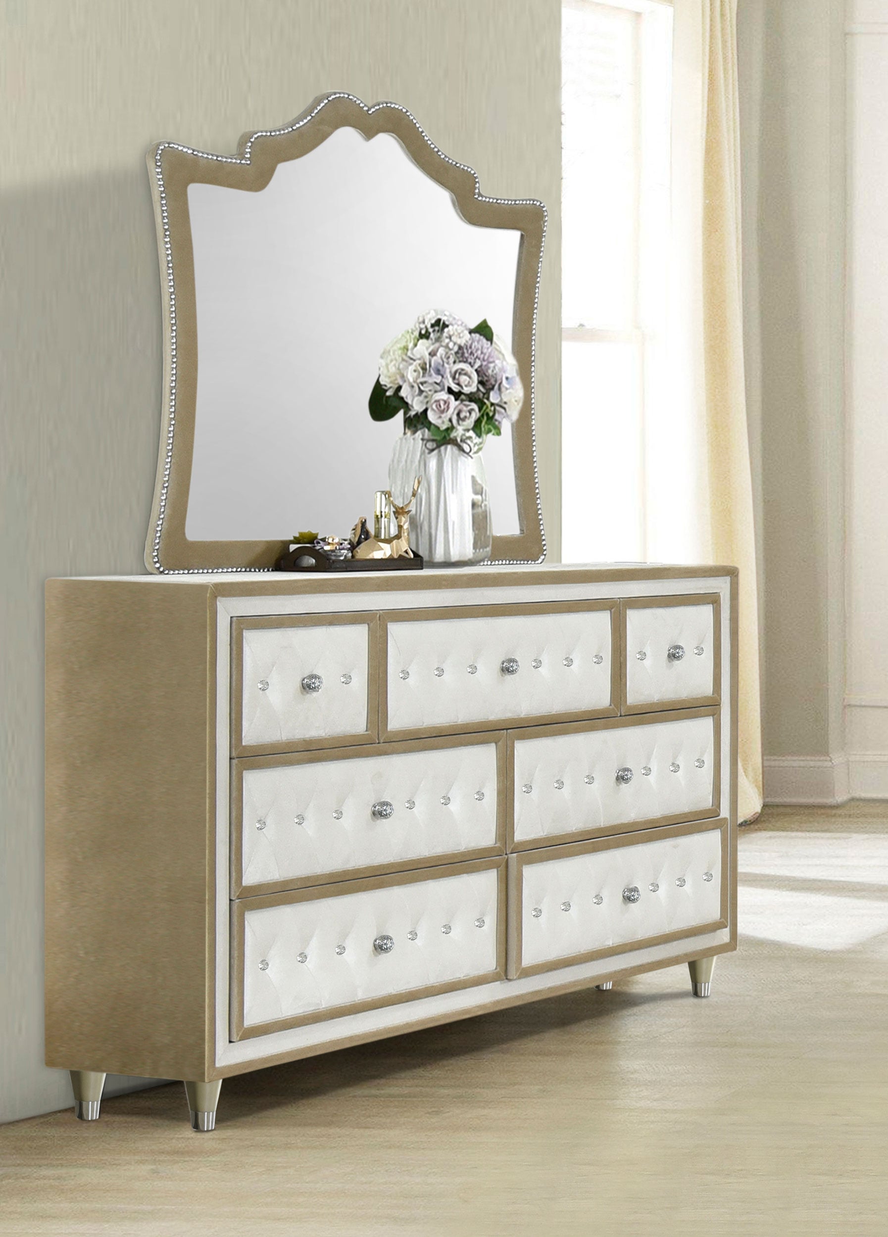 7-drawer Dresser w/ Mirror