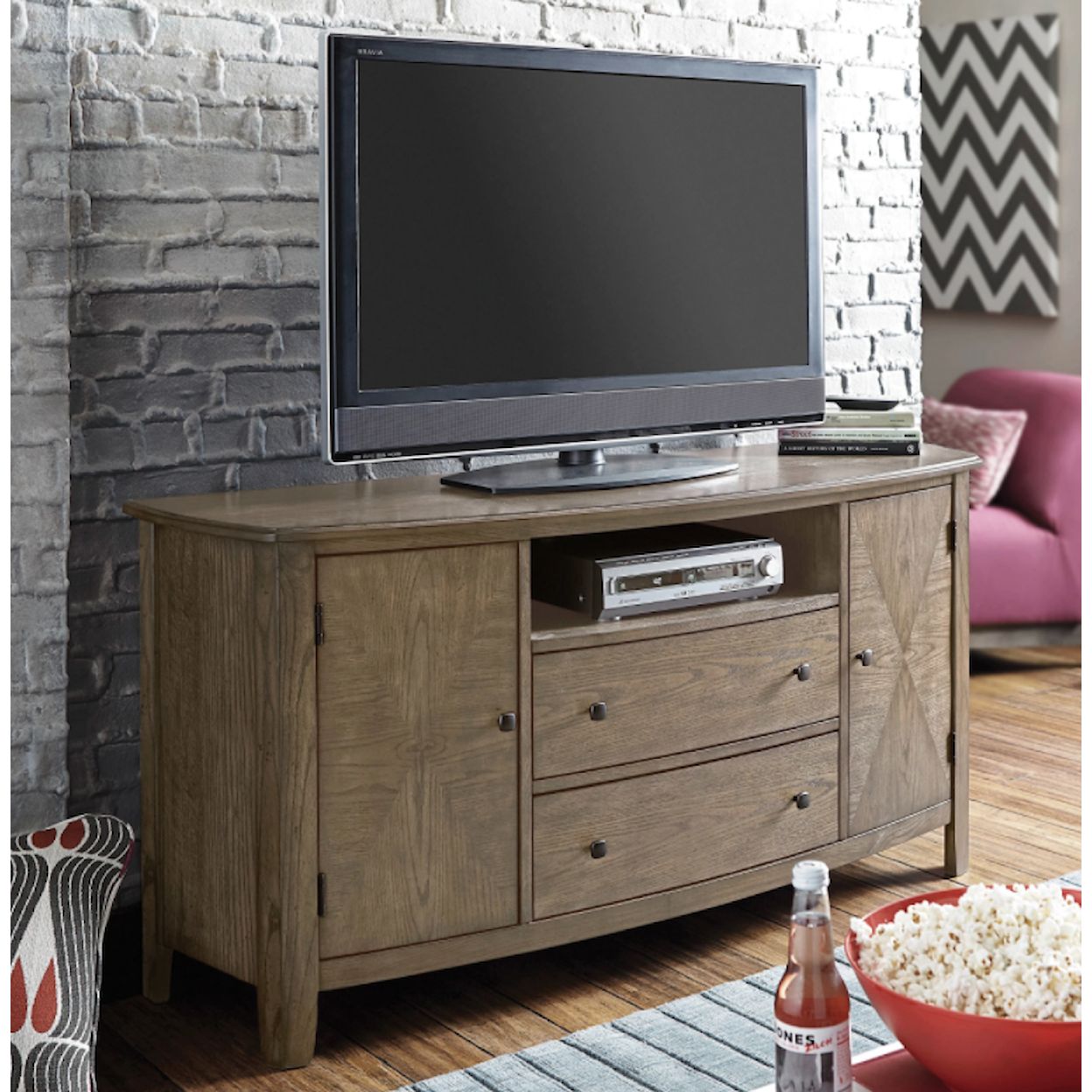 Hammary Primo III Entertainment Console