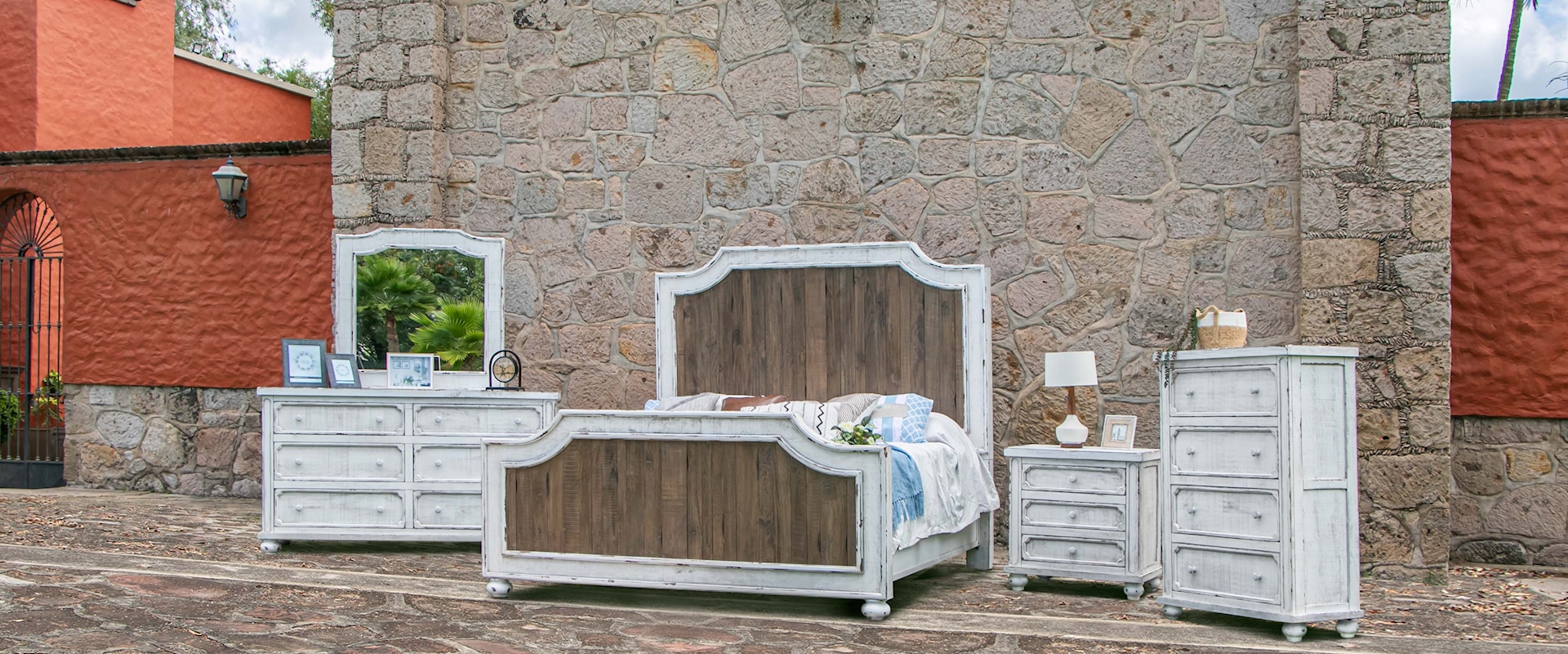 Relaxed Vintage King Bedroom Set