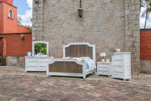 Relaxed Vintage Queen Bedroom Set