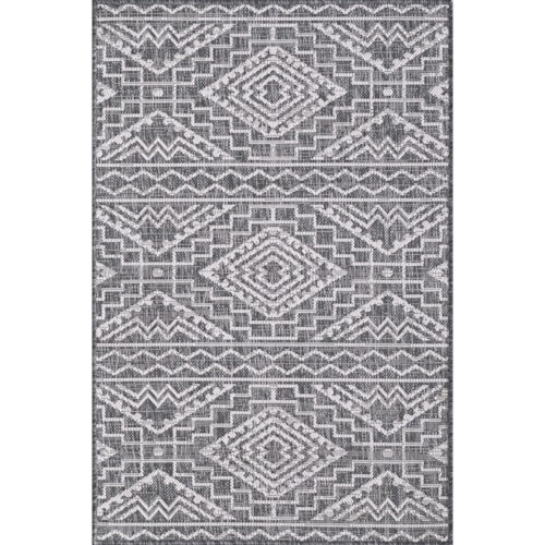 7'10" Black Round Rug