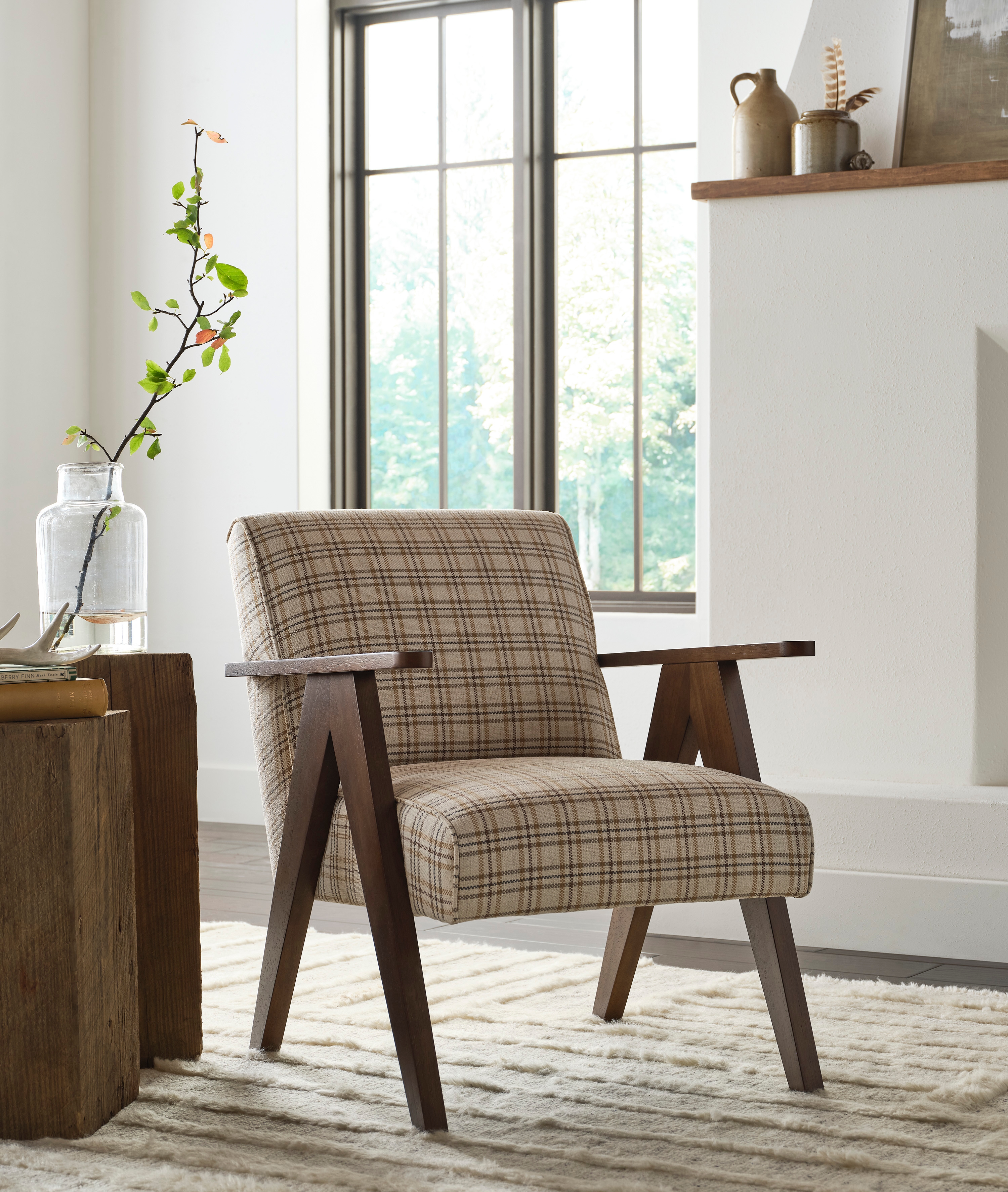 Best Home Furnishings Field & Stream Accent Chair