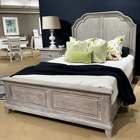 Cottage Queen Panel Bed with Scalloped Headboard