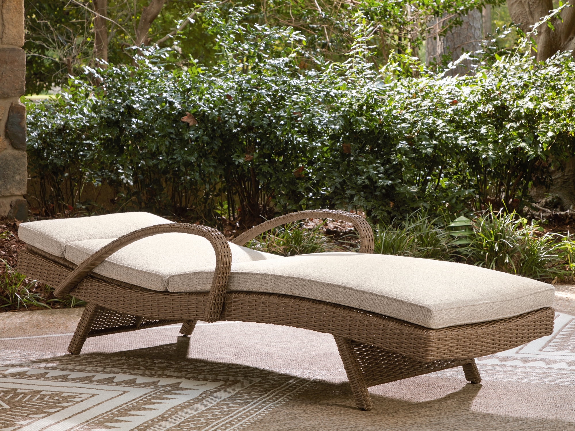 Chaise Lounge With Cushion