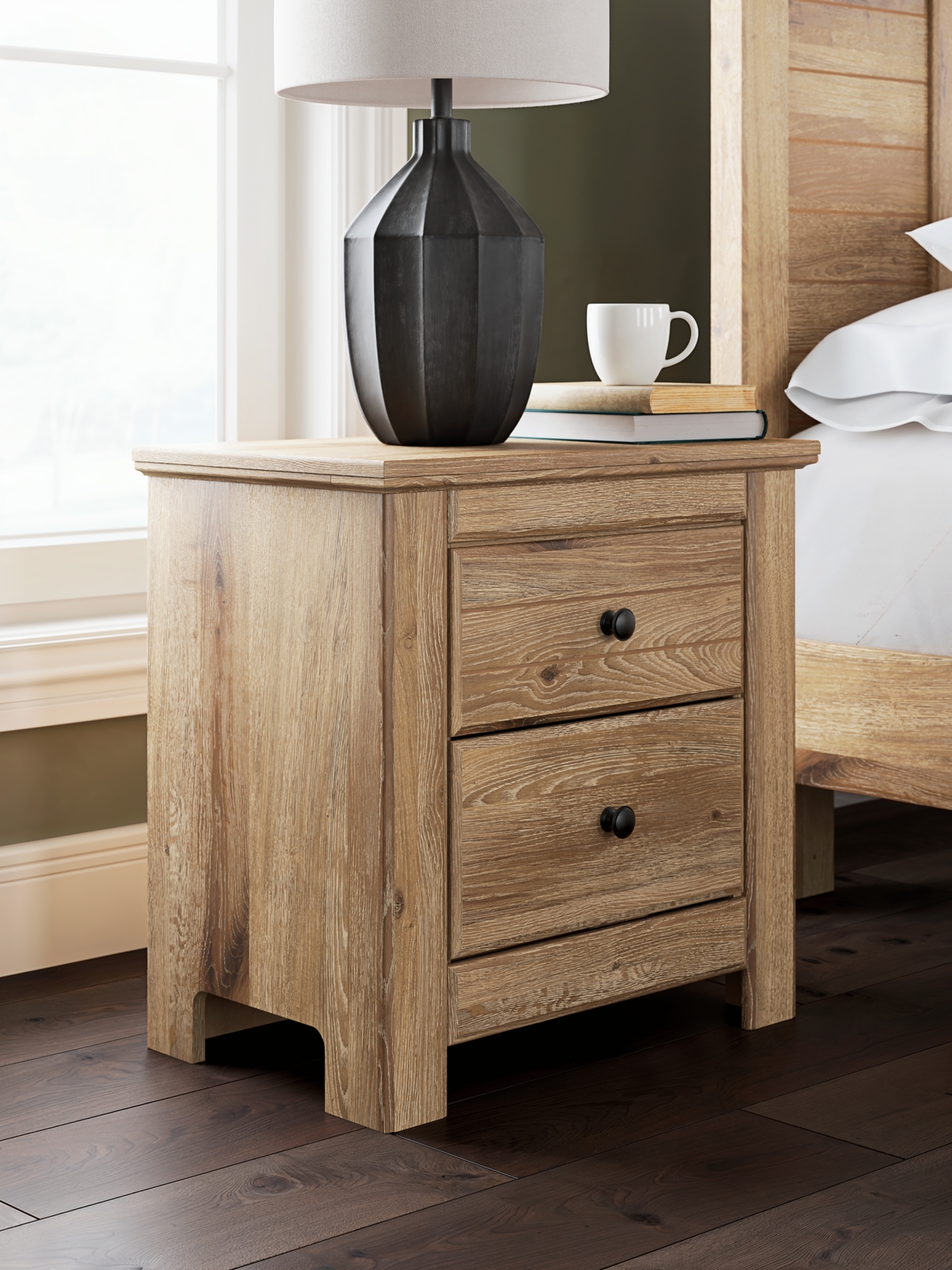 Signature Design by Ashley Makidern 2-Drawer Nightstand