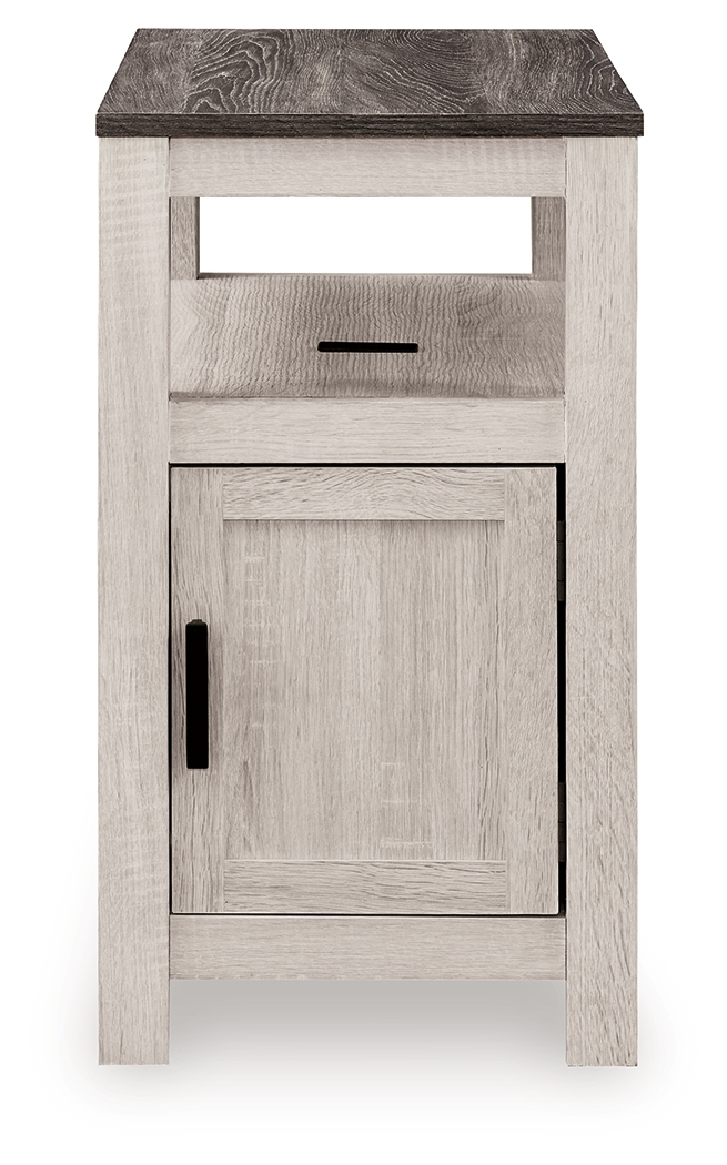 Signature Design by Ashley Fendenmore Chairside End Table