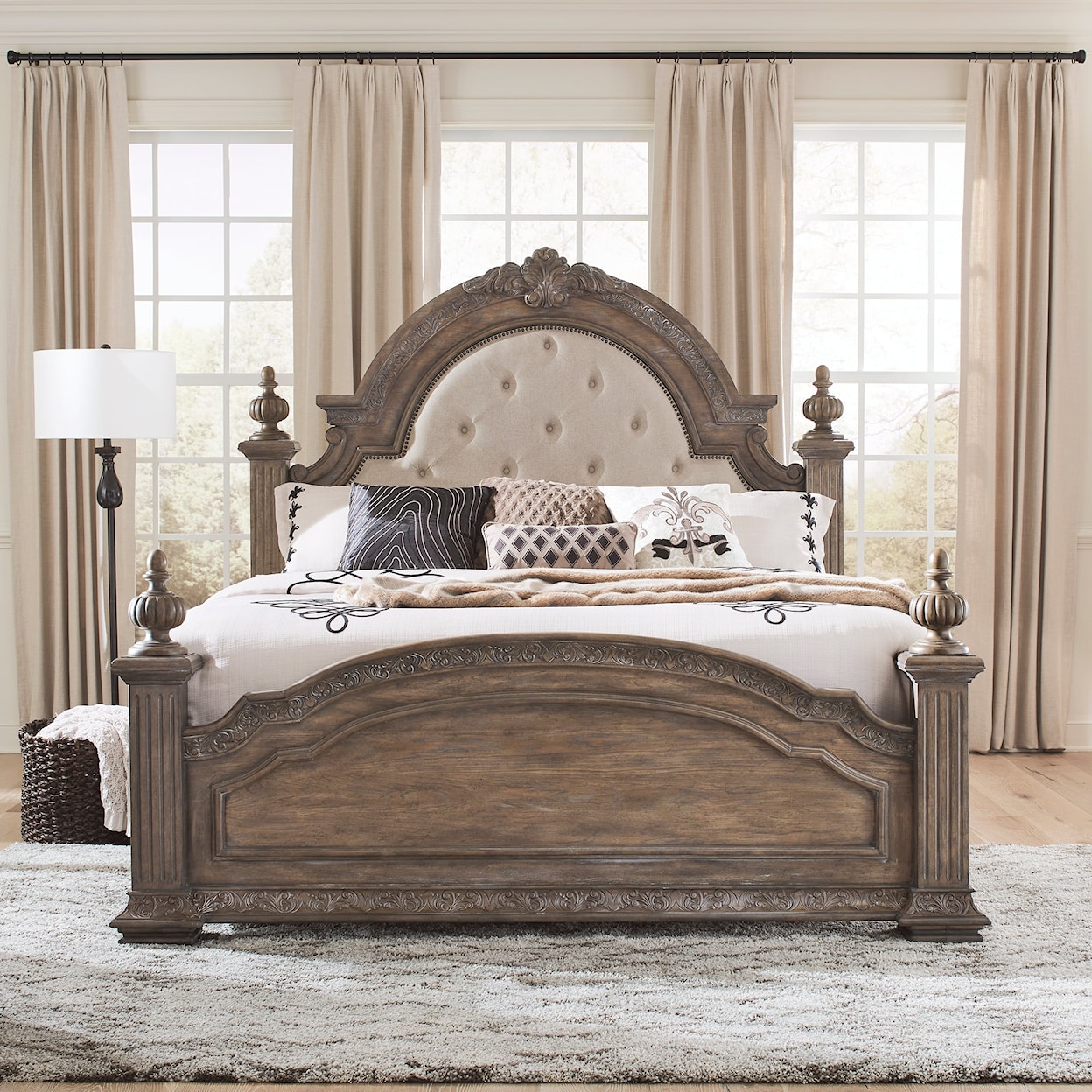 Liberty Furniture Carlisle Court King Upholstered Poster Bed