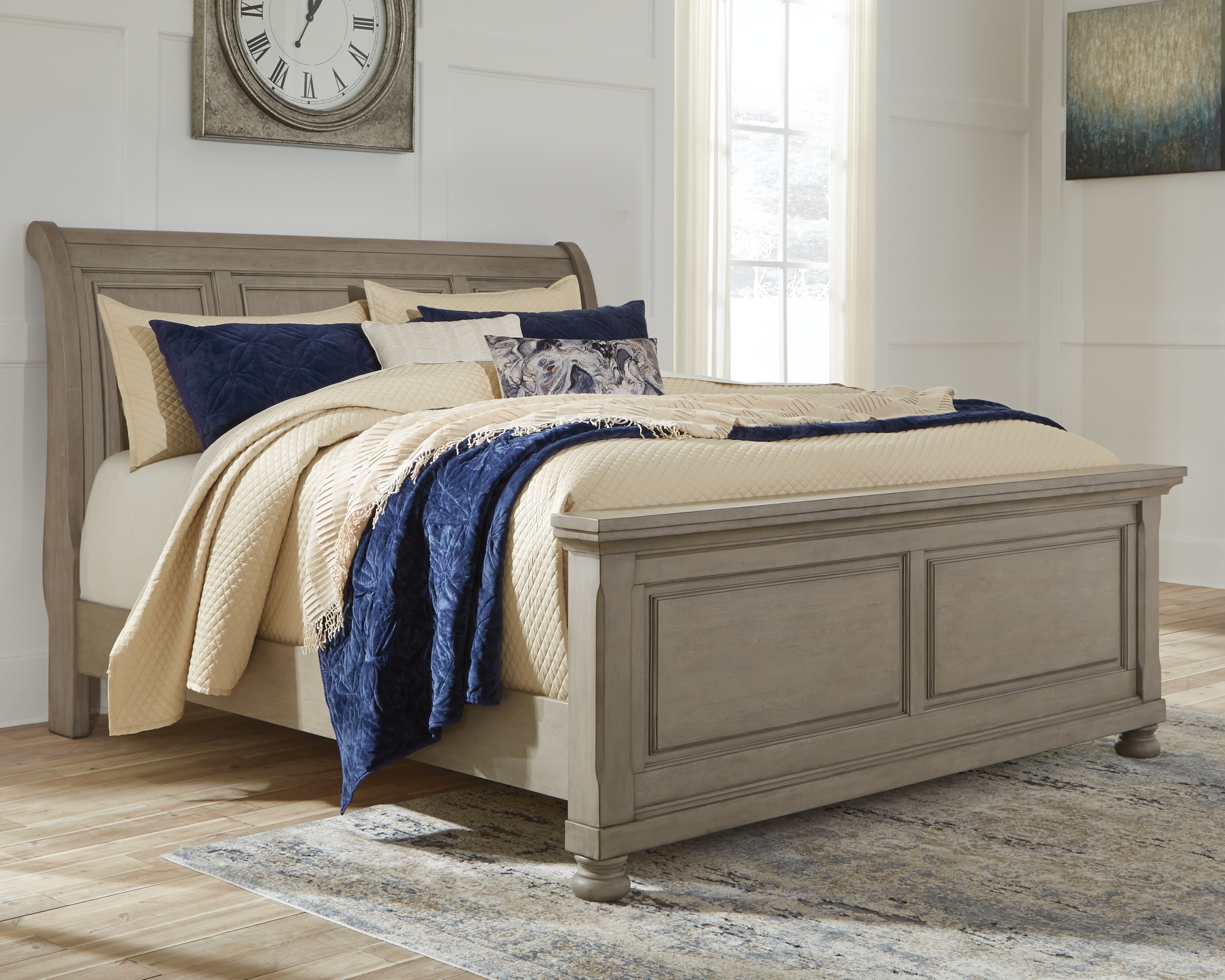 Queen Sleigh Bed