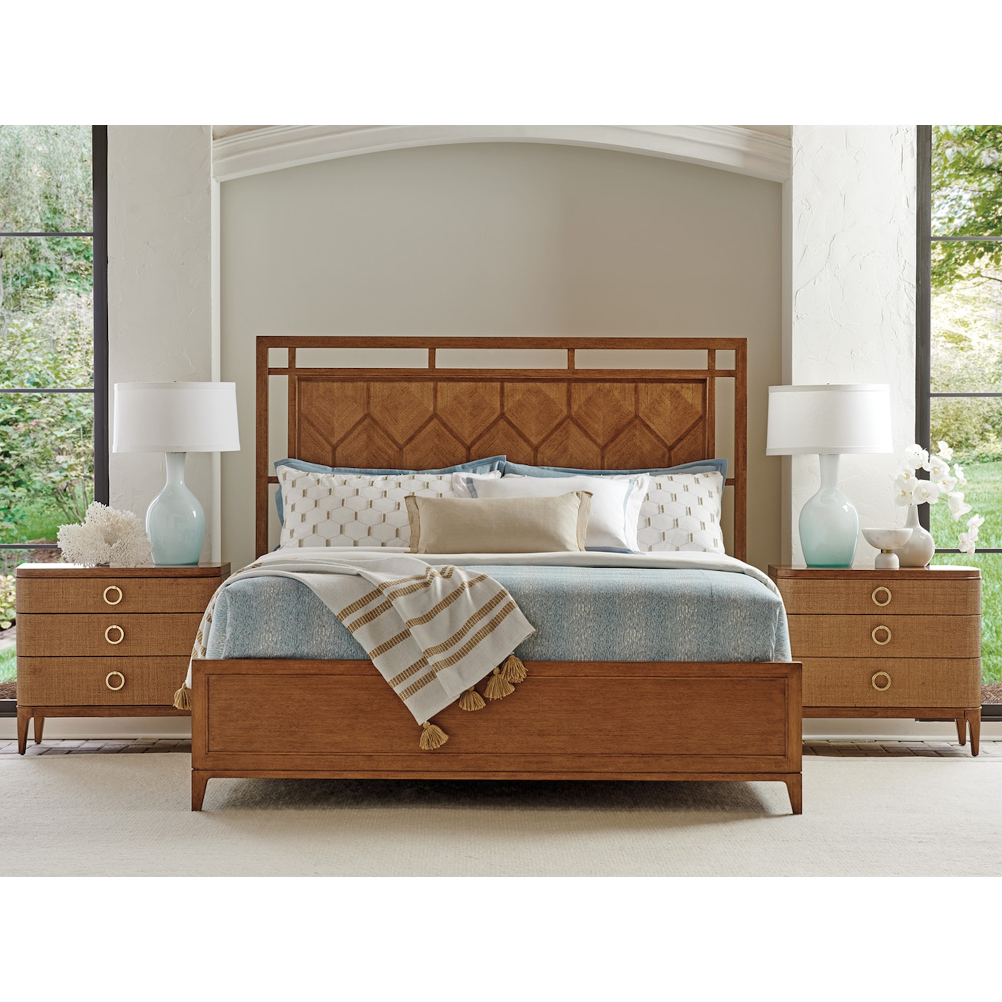 Tommy Bahama Home Palm Desert 575133Cx1+575621x2 Queen Bedroom Set