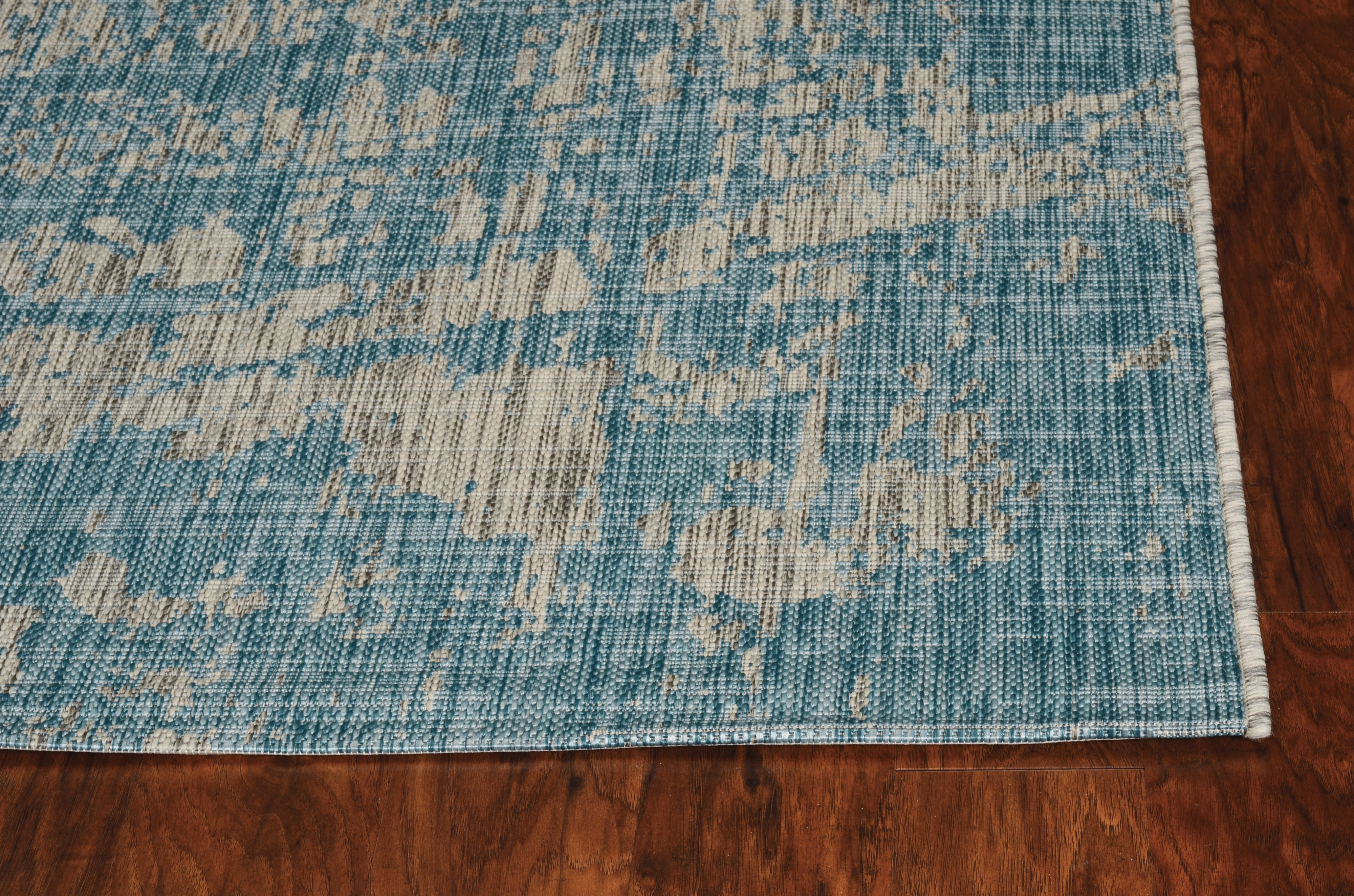 2’7” x 3’11” Teal Strokes Rug