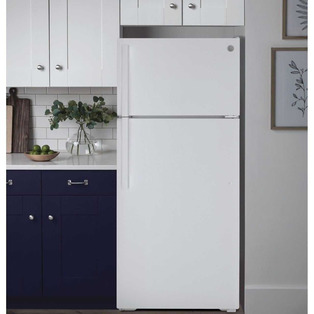 GE Appliances Refrigerators Top Freezer Freestanding Refrigerator