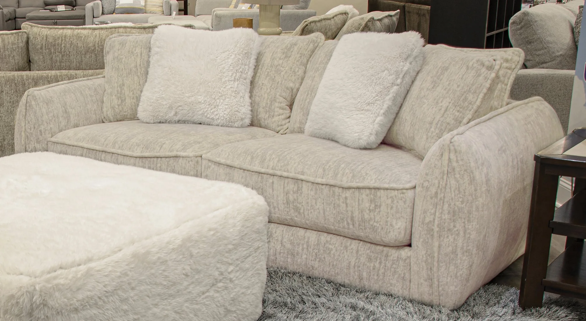 Jackson Furniture Bankside 220603176026255501 Casual Sofa with Four