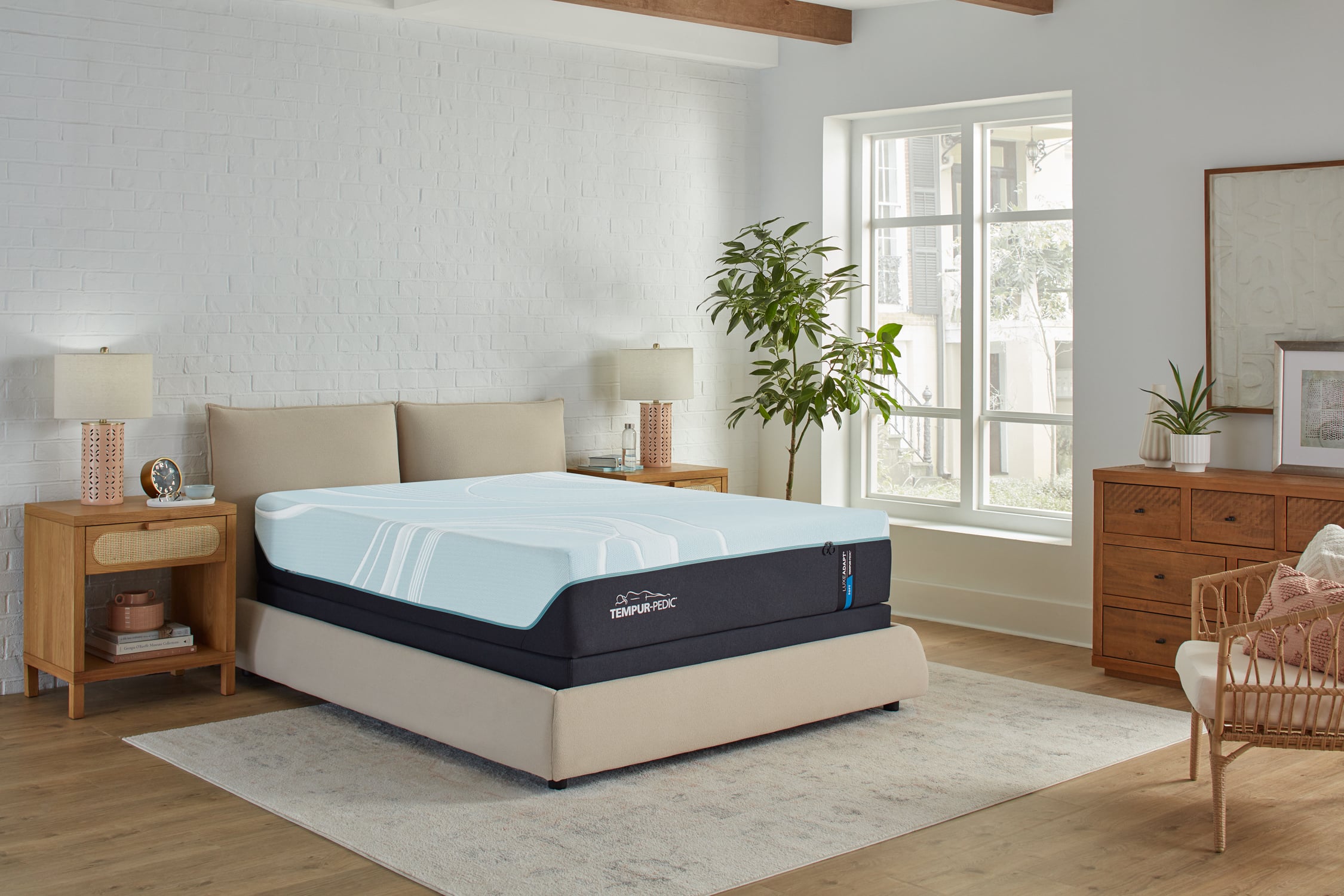 Tempur-Pedic® TEMPUR-LuxeAdapt® 2.0 Soft 10753151 Queen TEMPUR ...