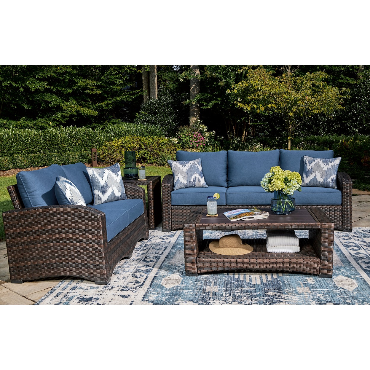 Ashley Furniture Signature Design Windglow Outdoor Group