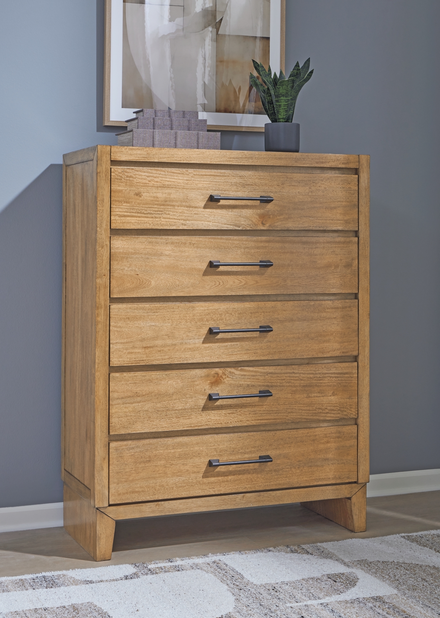 Signature Design by Ashley Sherbana 5-Drawer Chest