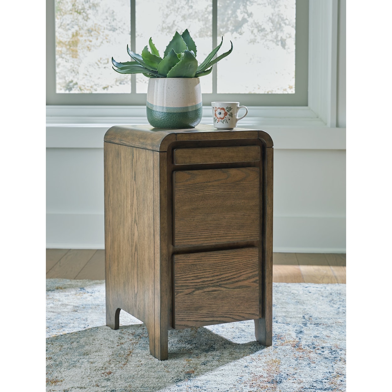 Signature Design by Ashley Furniture Jensworth Accent Table
