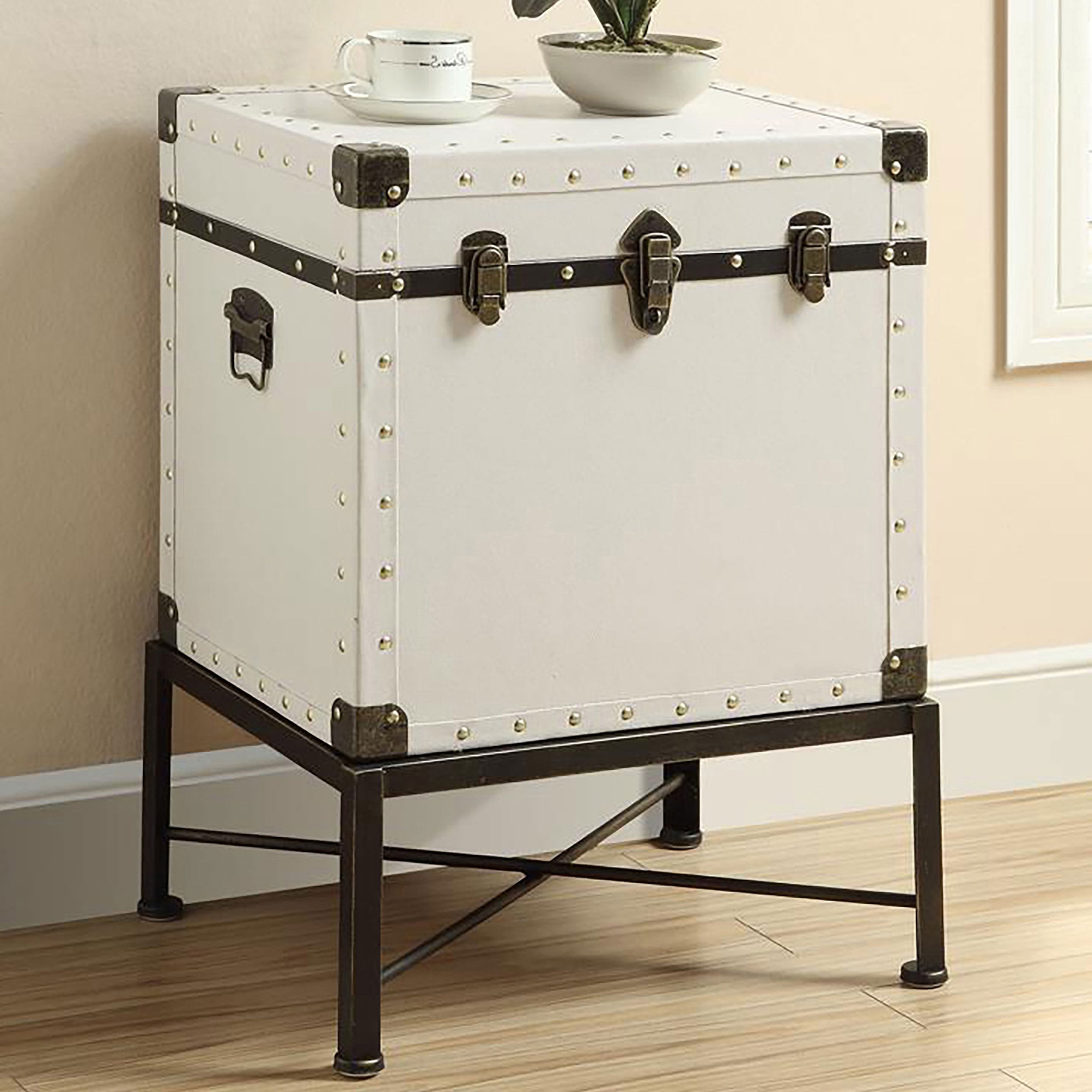 Nancy Side Table Storage Trunk