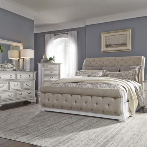 4-Piece Traditional Upholstered Queen Sleigh Bedroom Set