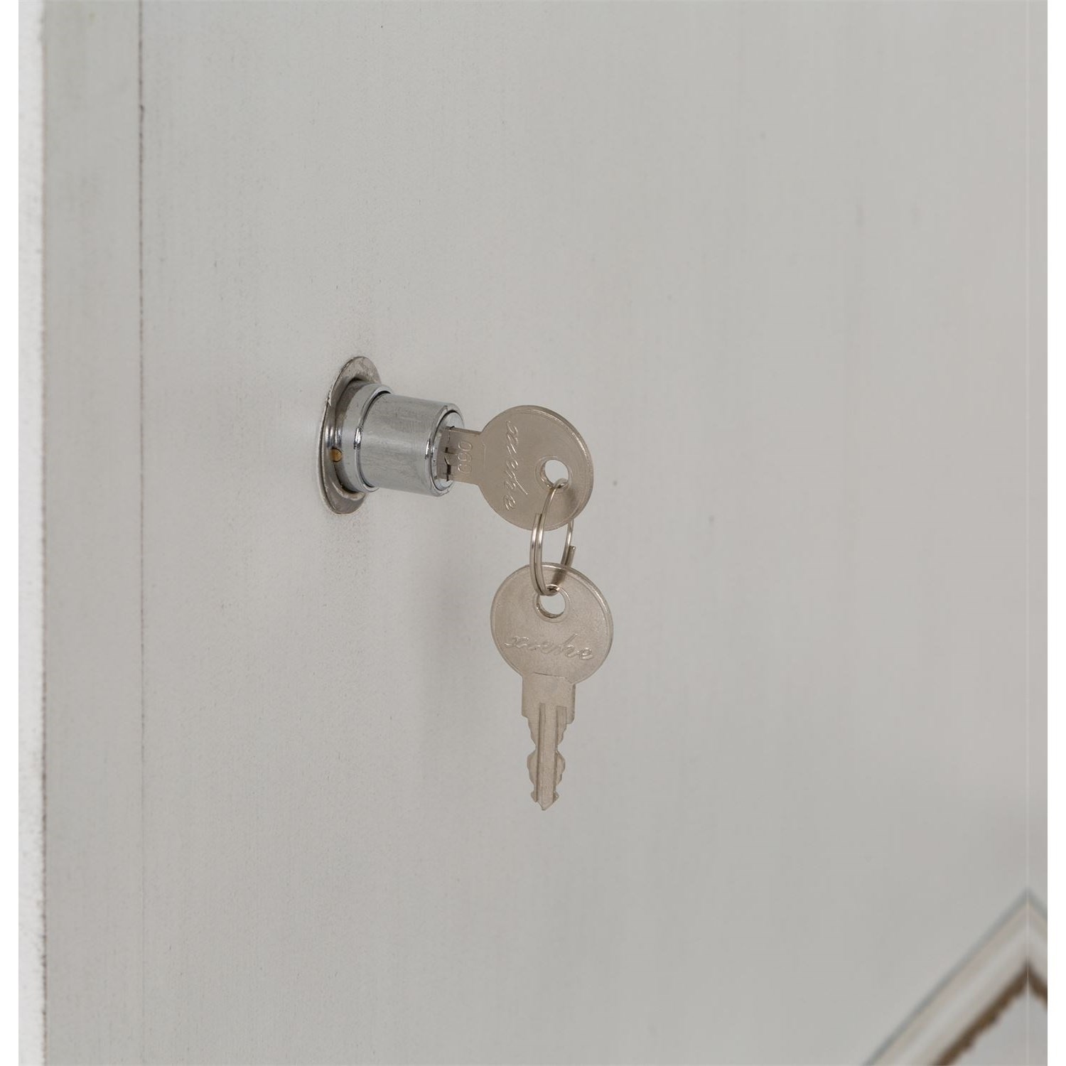 Liberty Furniture Magnolia Manor 7-Drawer Desk and Hutch