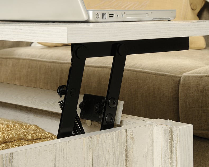 Dakota Pass Lift Top Coffee Table