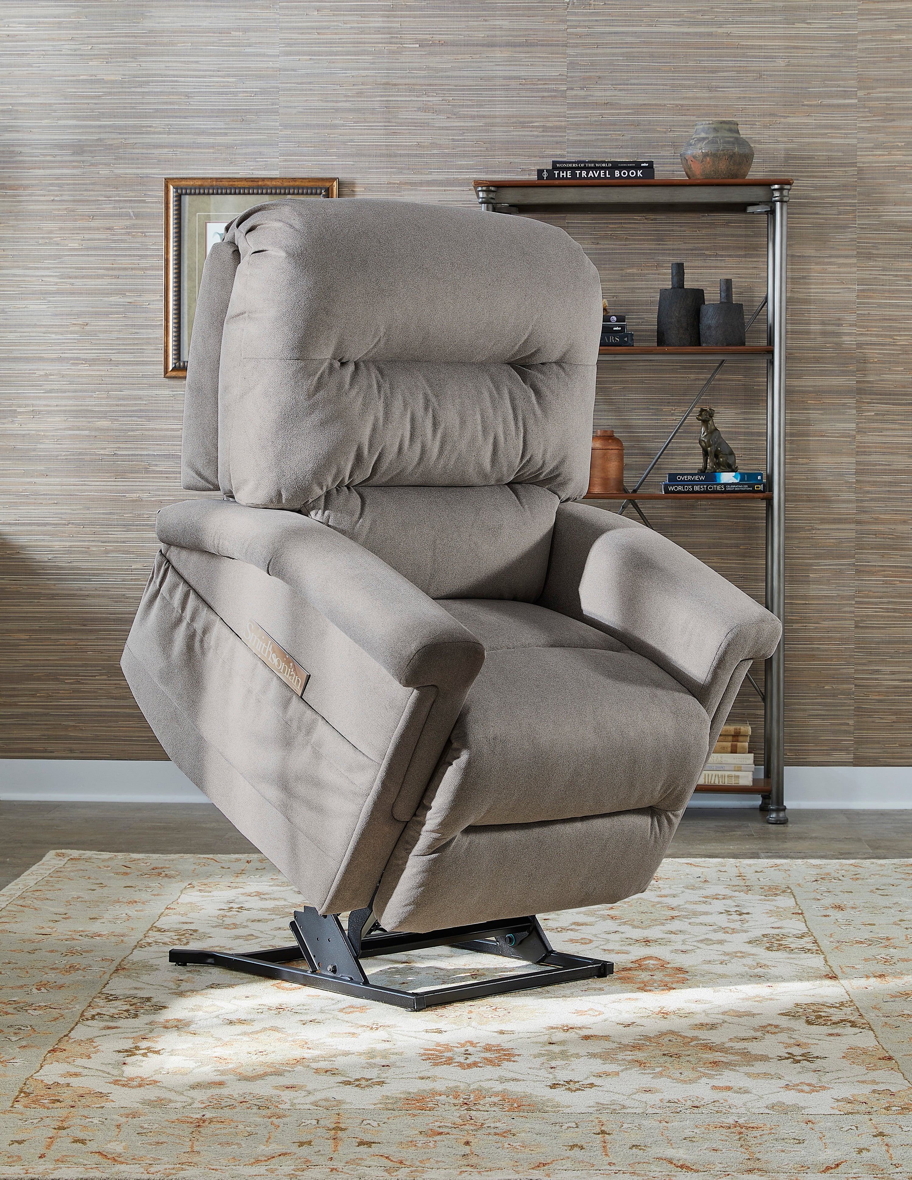 Best Home Furnishings Victoria Lift Recliner