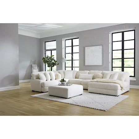 Transitional 3-Piece Sectional Sofa with Armless Chaise