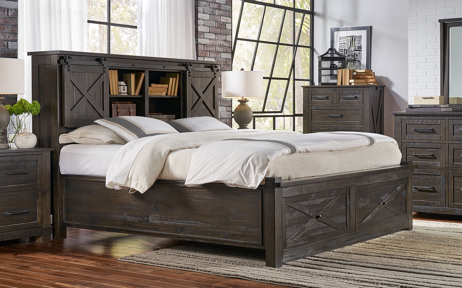 Queen Storage Bed with Footboard Drawers