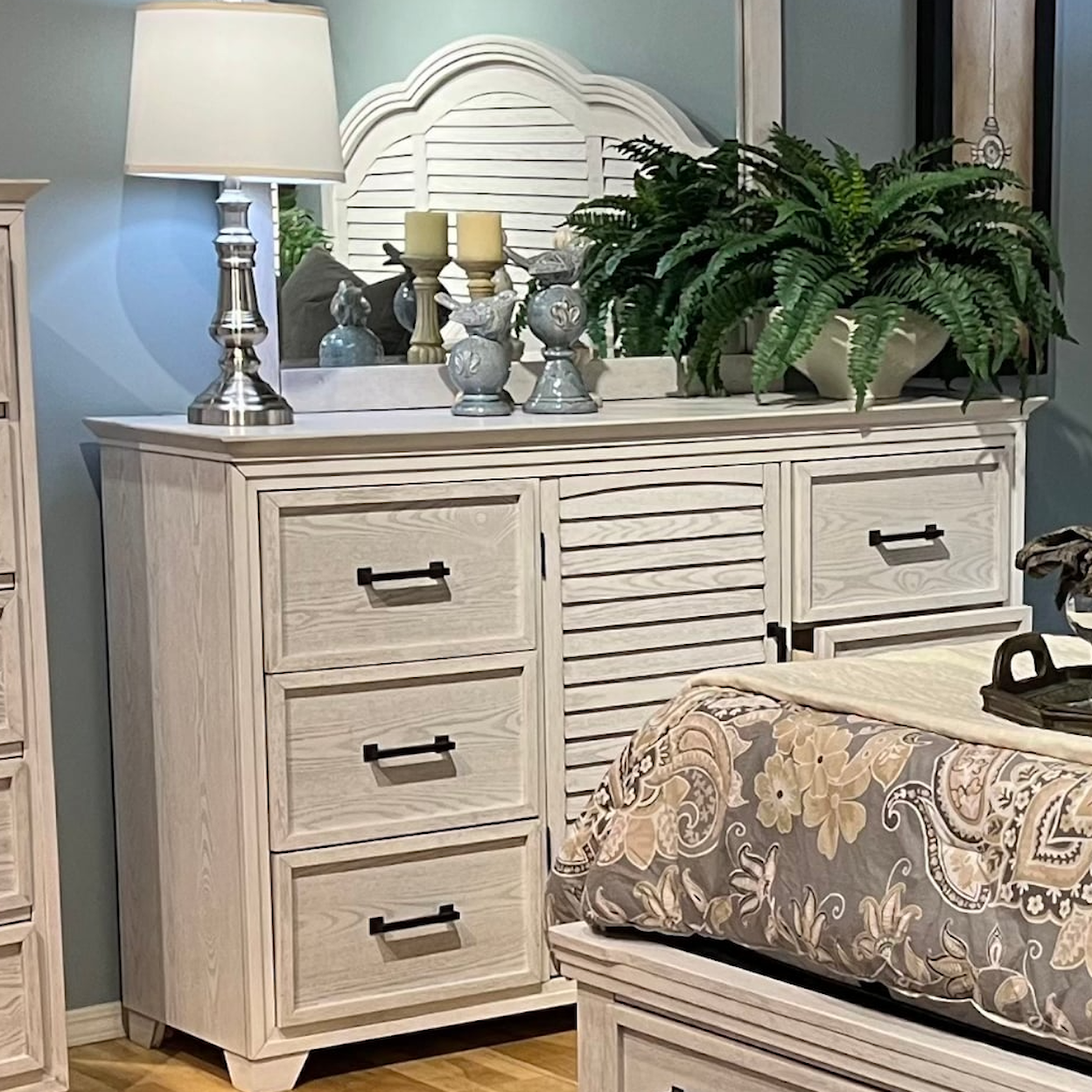 New Classic Furniture Delmare Dresser
