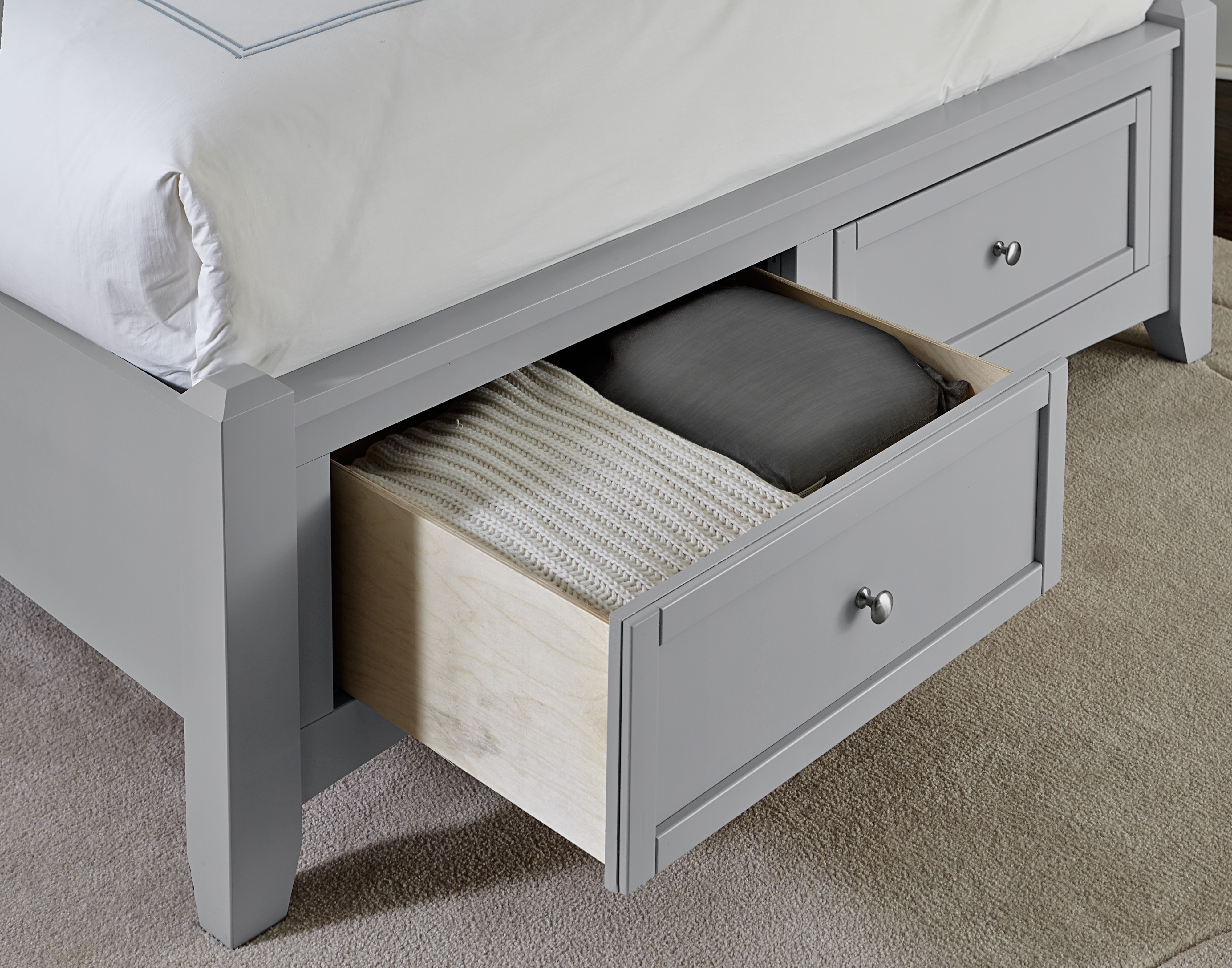 Vaughan-Bassett Bonanza 5-Piece Linen Upholstered Full Bedroom Set