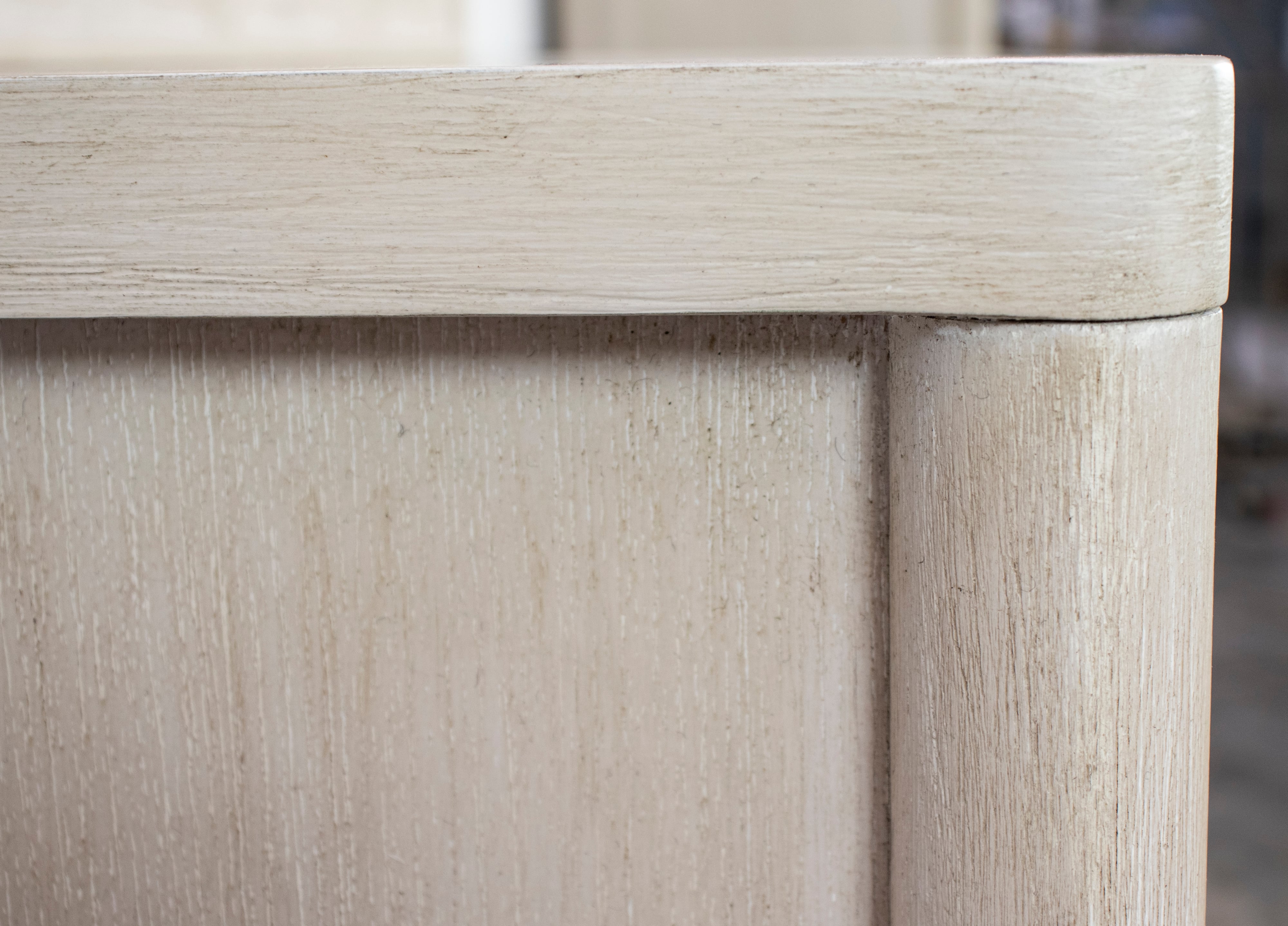 Riverside Furniture Laguna Eight Drawer Dresser