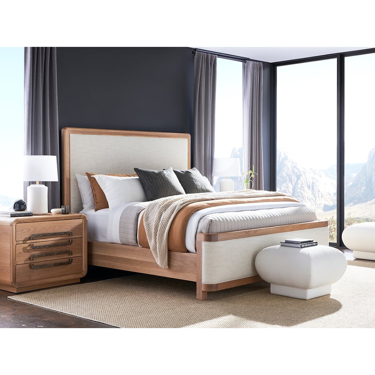Vanguard Furniture Form King Bed